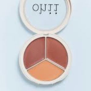NEW URBAN OUTF OHII SOFT GLOW HIGHLIGHTER